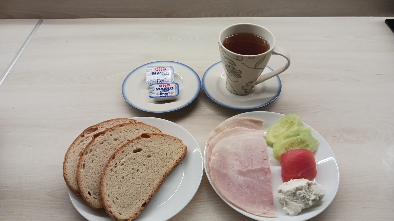 sniadanie 16 12 2025